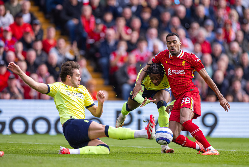 FC足球世界 ｜ 王牌球员人气返场！投票解锁147梦之队（FC足球世界 ｜ 人气王牌回归！投票开启147梦之队）