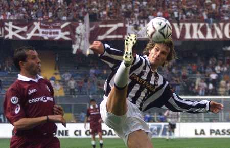 数据占优，拜仁对阿森纳5场不败，14次交手赢下8场