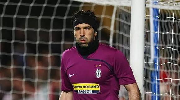 爱尔兰主帅：C罗只是一时冲动；球迷营造了难以置信的氛围