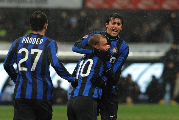 穆帅赛后批球员：不想踢就滚！中场休息时甚至想换下九人（穆里尼奥赛后怒斥球员：不想踢就走！中场休息时一度想换掉九人）