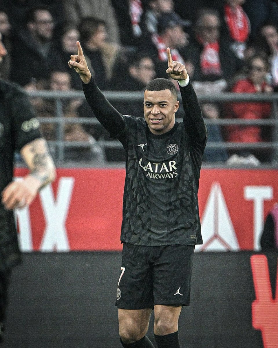 德天空：诺伊尔已从胃肠道感染中完全恢复，将出战今日比赛（德天空：诺伊尔胃肠感染痊愈，今日复出参赛）