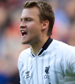 足球西甲豪门密集赛程崩盘，队内伤病潮袭来（密集赛程拖垮西甲豪门，伤病潮席卷全队）