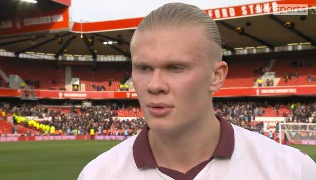 格拉斯纳：拉克鲁瓦会没事的，在六万人面前罚点球并不轻松（格拉斯纳称拉克鲁瓦无碍：六万观众面前主罚点球并不容易）