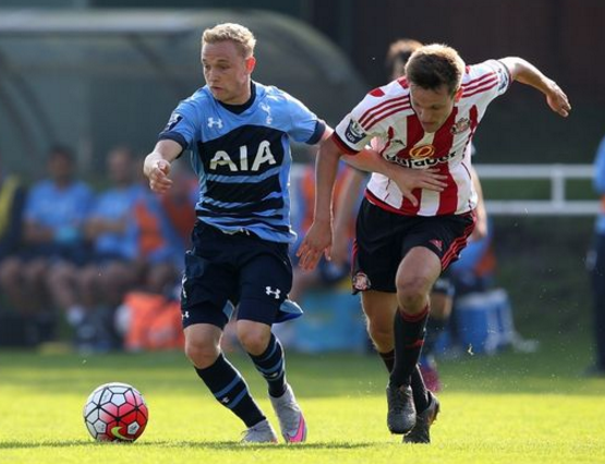 拉菲尼亚的王者归来：巴萨的定海神针与欧冠梦想