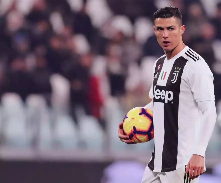 2025／26赛季英超：拒绝找借口！斯洛特回应VAR（2025／26赛季英超：斯洛特谈VAR，绝不找借口）