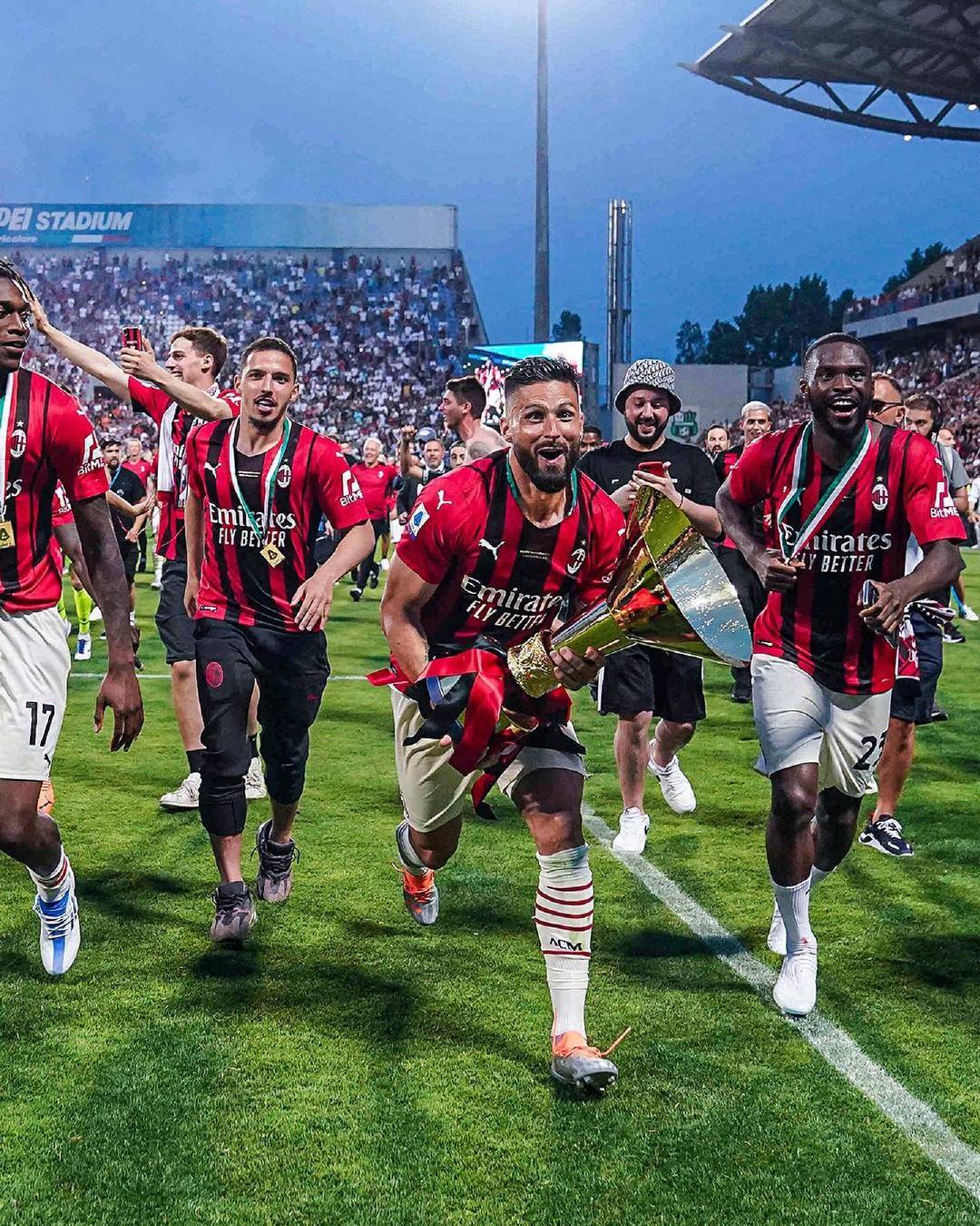 世界杯揭幕战于6月12日凌晨3点进行，墨西哥vs南非