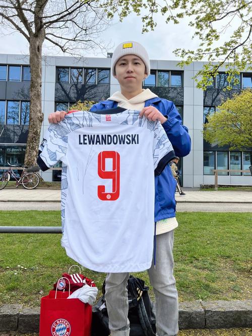 替补未出场，姆巴佩上一次欧冠比赛没出场也是对阵曼城（姆巴佩再成看客：本场替补未出场，上次欧冠未登场同样对阵曼城）