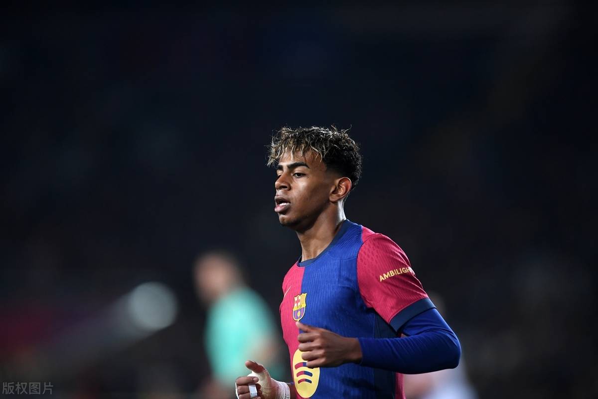 吴曦避谈无缘冠军：球队目标是击败对手，下赛季要做好细节（吴曦不谈失冠：球队重在击败对手，下赛季抓好细节）