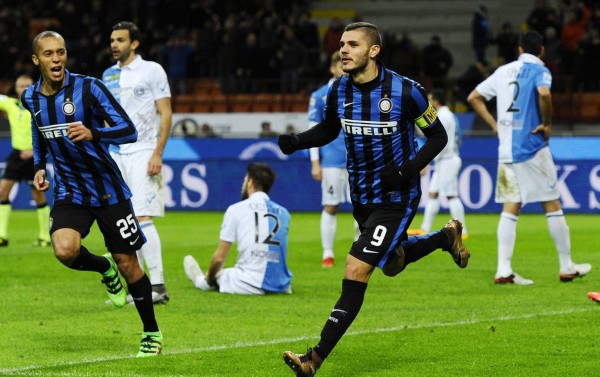 贝尔在心目中的终极球员选择中全选了皇马球员，其中两次选择了自己（贝尔心中的终极球员名单清一色皇马人，且两次将自己选入）