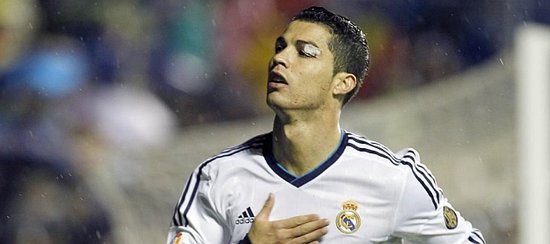 保级生死战戴帽，内马尔时隔1334天再度上演帽子戏法