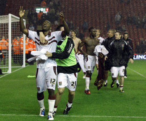 萨索洛vs比萨：马蒂奇、贝拉尔迪首发，恩佐拉、埃贝彻尔出战