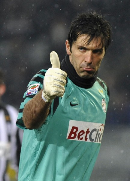 拉斯帕多里：巴萨与皇马都非常强大，但我觉得马竞同样出色