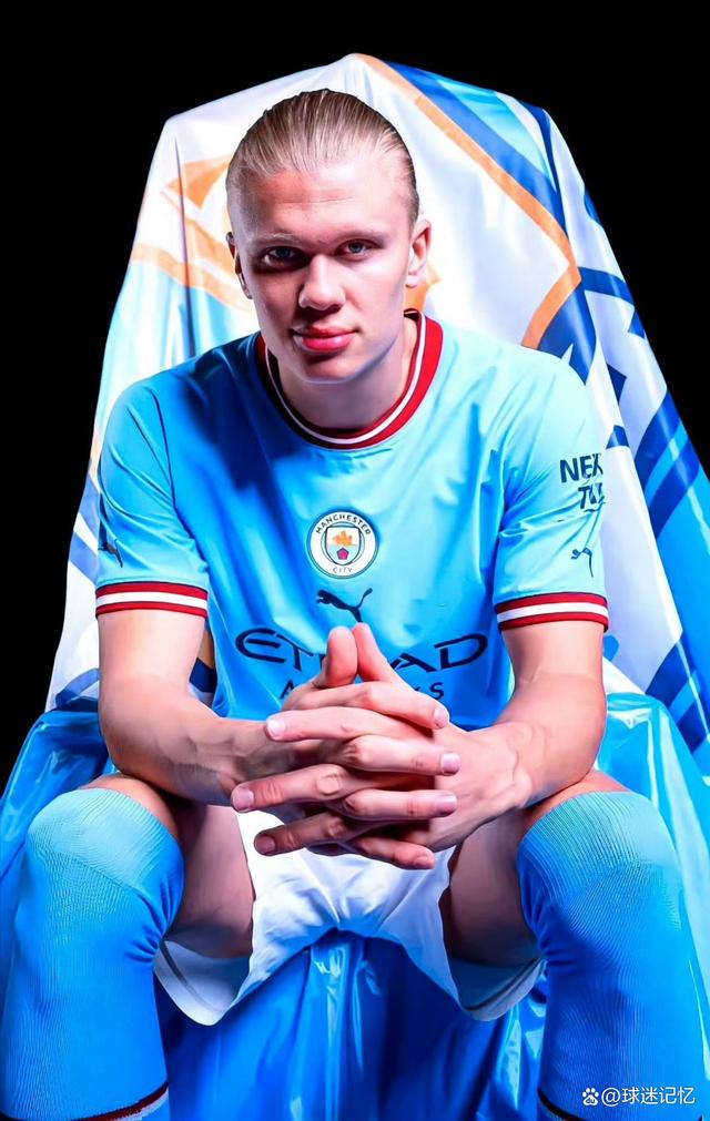 C罗在媒体评选的明年世界杯百大中高居第25！梅西仅第八！