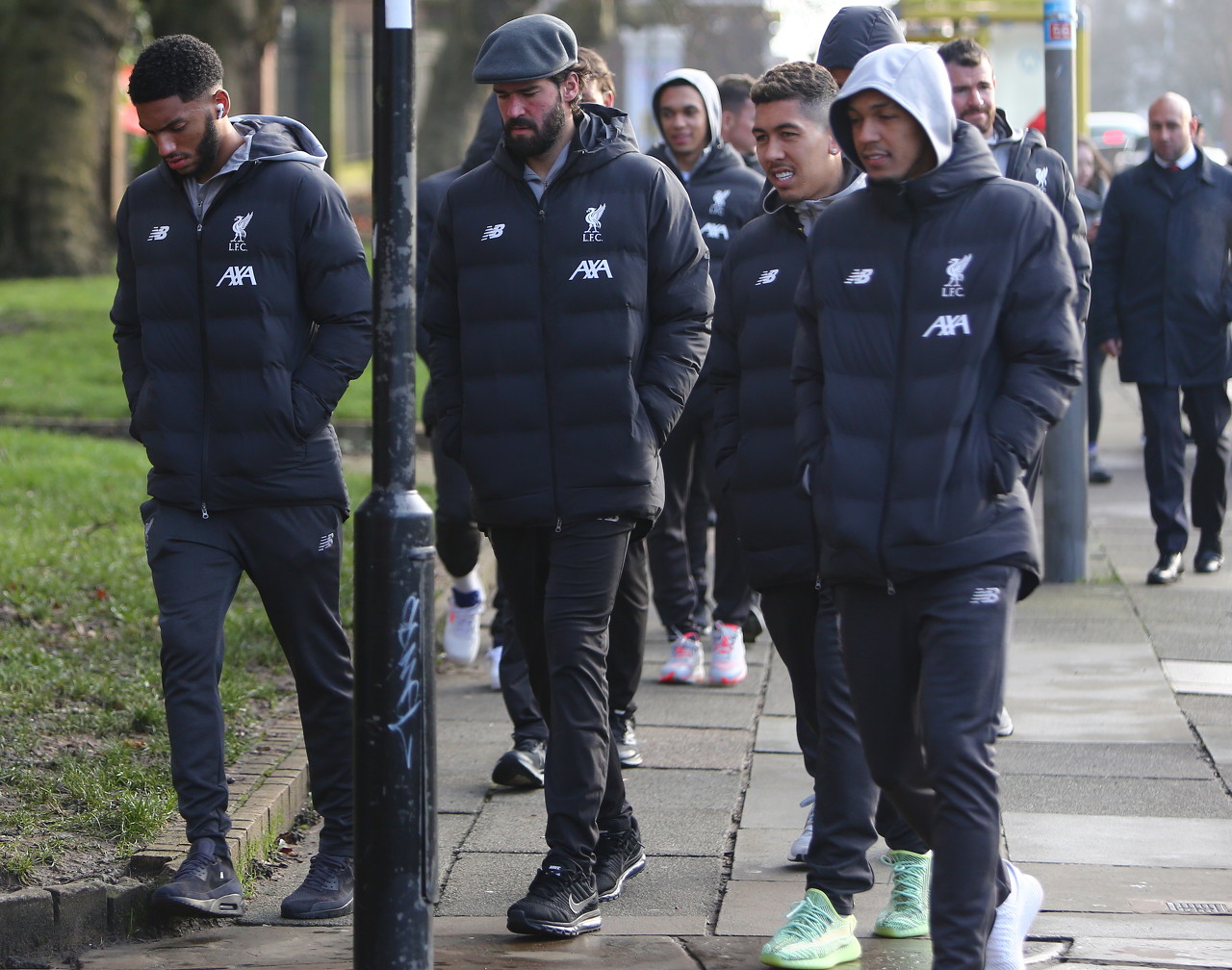 乒乓球混团世界杯：国乒8-0韩国豪取5连胜，王楚钦拿分