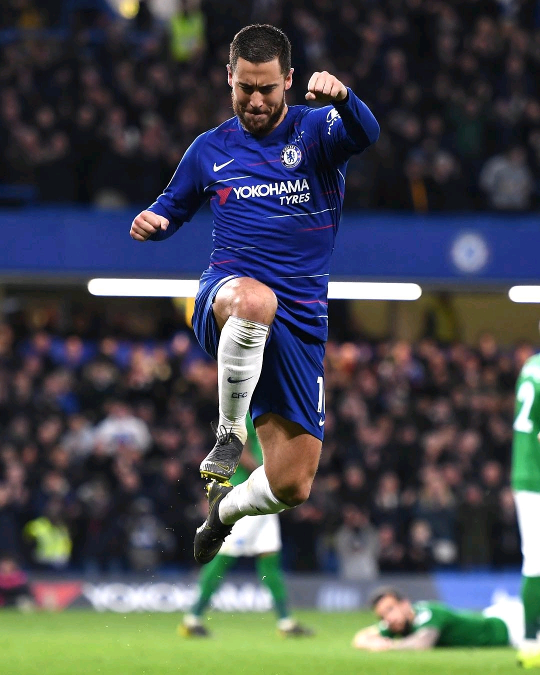 姆巴佩最新身价下降2000万欧元 遭亚马尔反超（姆巴佩最新估值下跌2000万欧元，亚马尔完成反超）